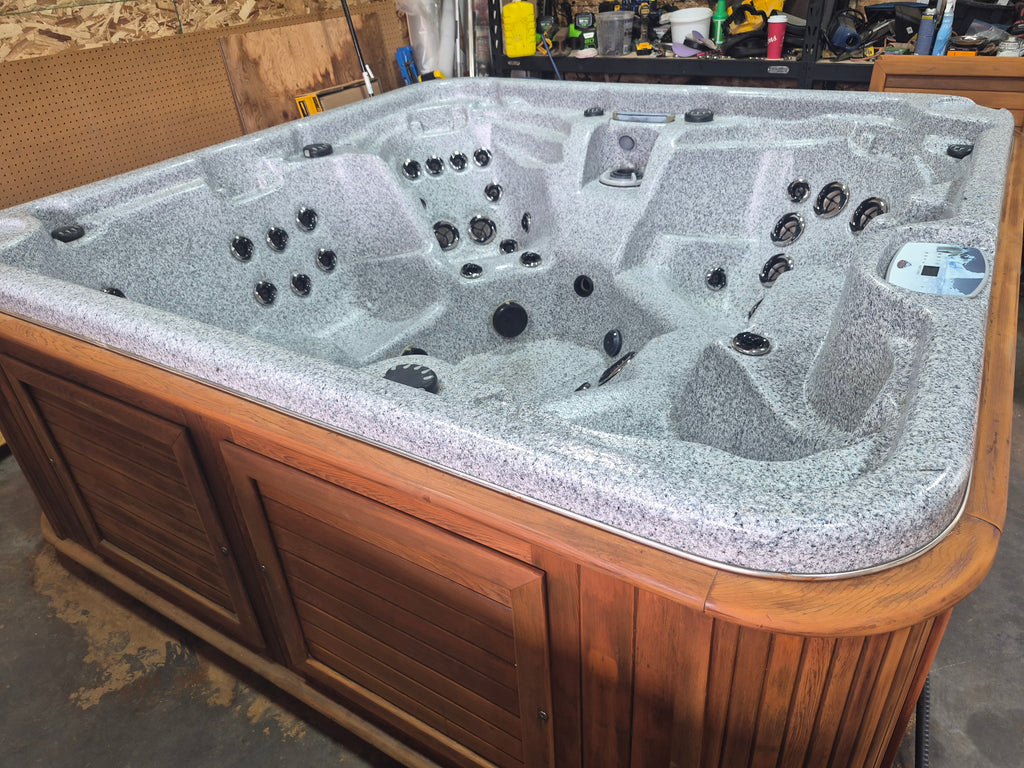 2007 Arctic Spas Summit Legend Fully Refurbished