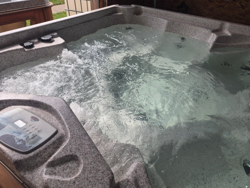 2010 Arctic Spas Summit Signature – Fully Refurbished!