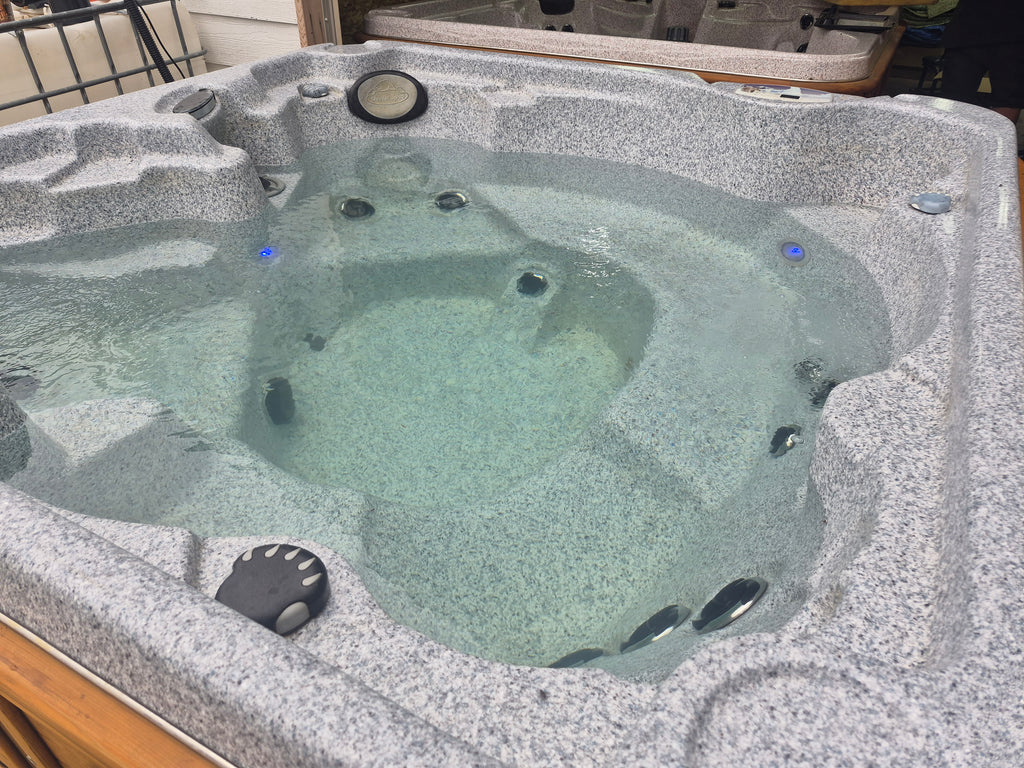 2008 Arctic Spas Yukon Prestige – Fully Refurbished!