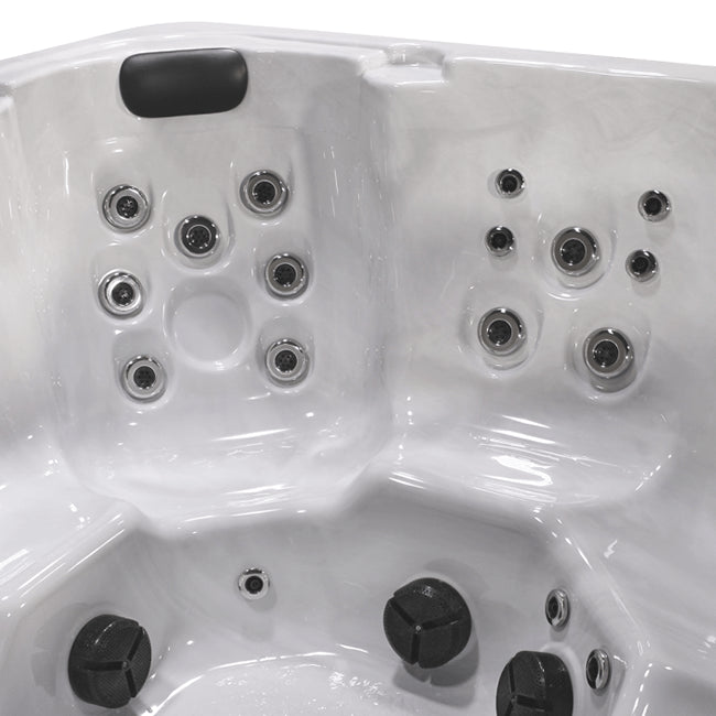 Strong Spas Embark E45L